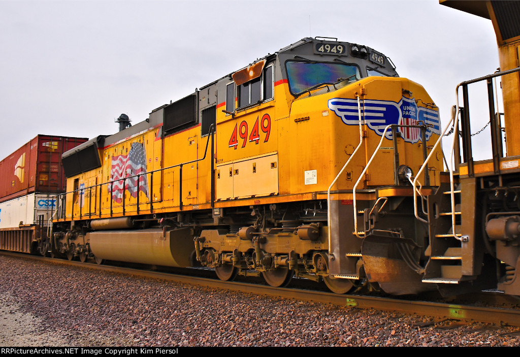 UP 4949